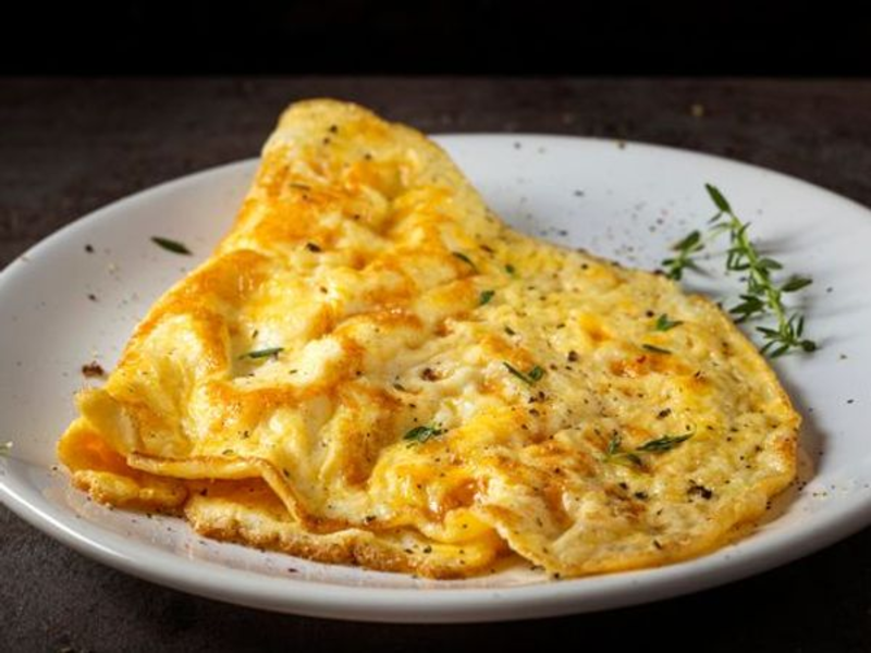 Omelette fondante à la mozzarella au micro-ondes