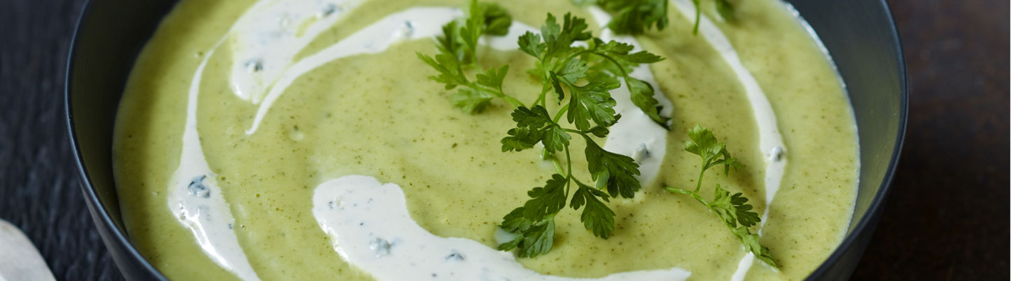 Velouté de courgettes à la crème de bleu