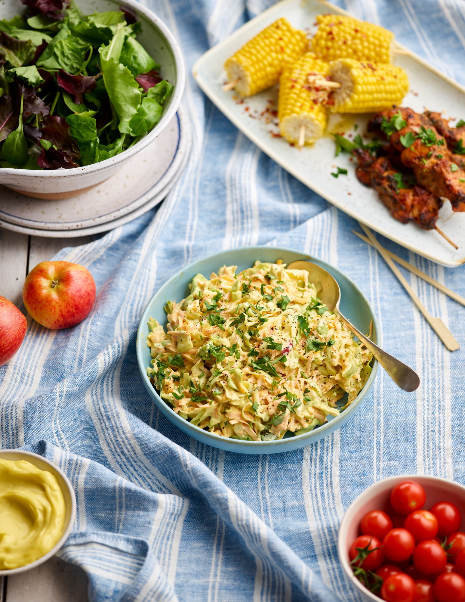 Coleslaw aux pommes et cheddar