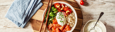 Poke bowl au saumon et fromage frais