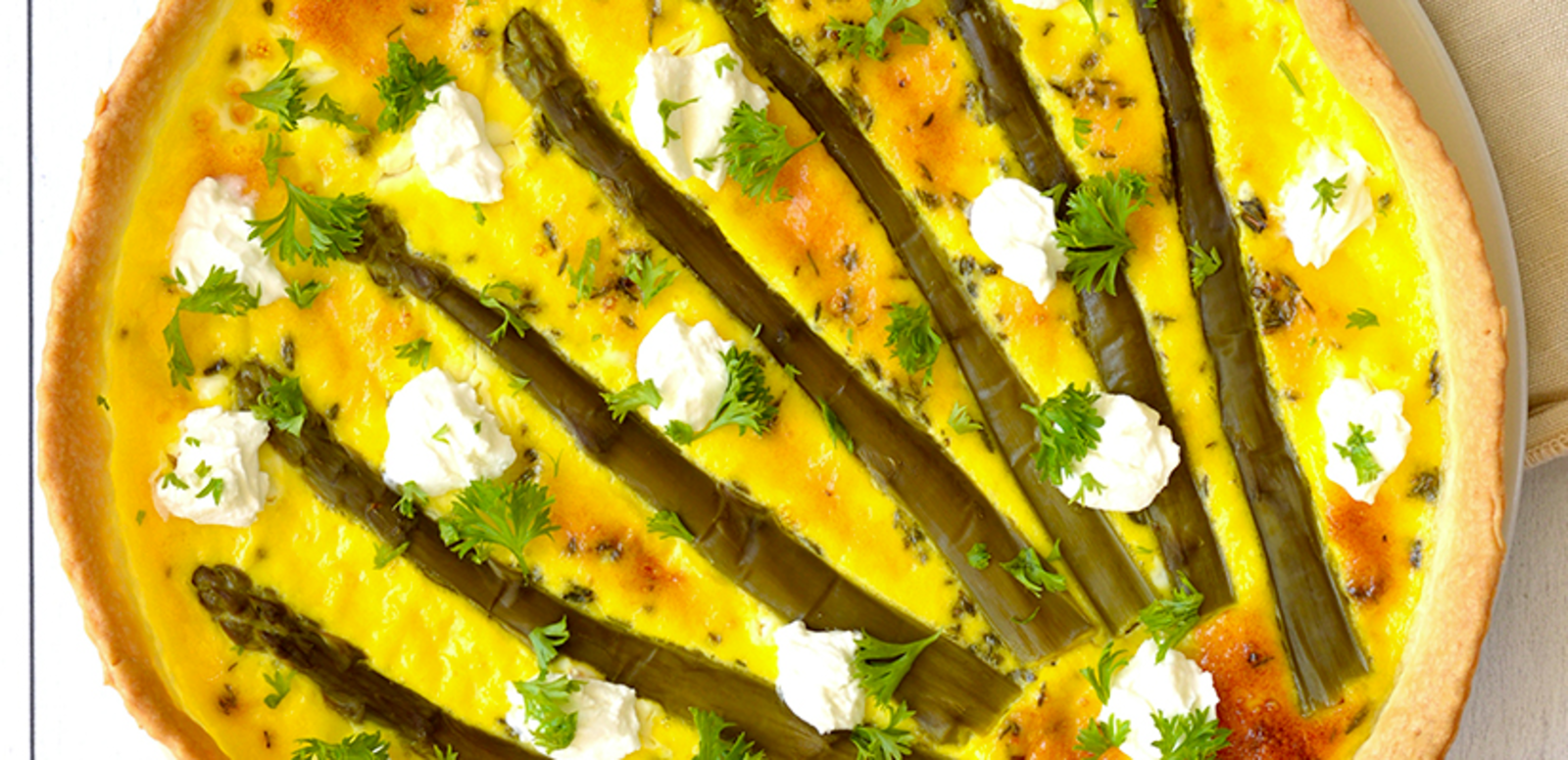 Tarte aux asperges et chèvre Chavroux