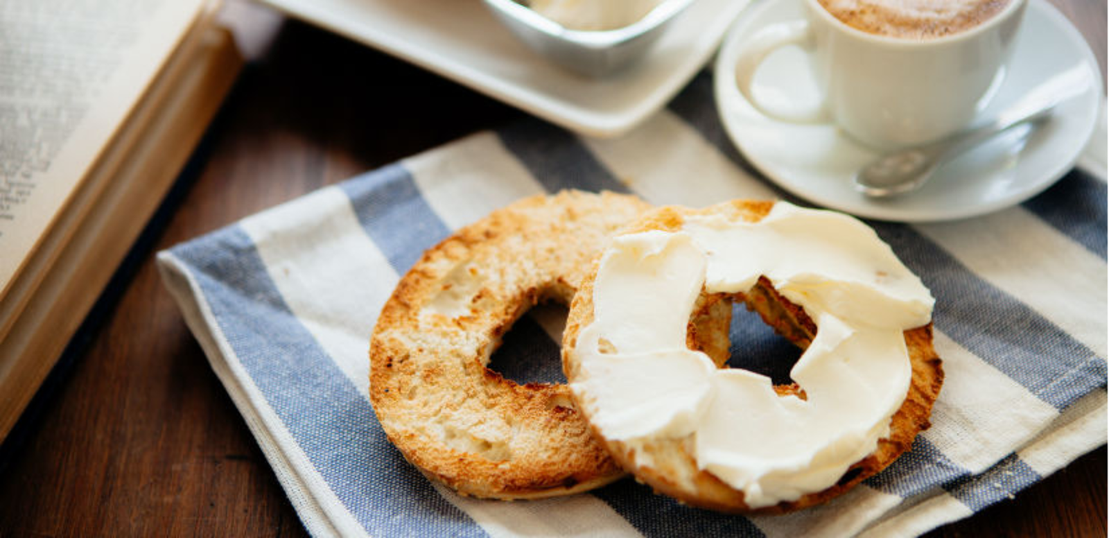 TH05_bagel-fromage-frais-petit-dejeuner