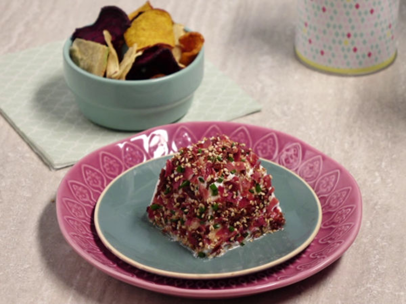 Pyramide de chèvre aux chips de légumes