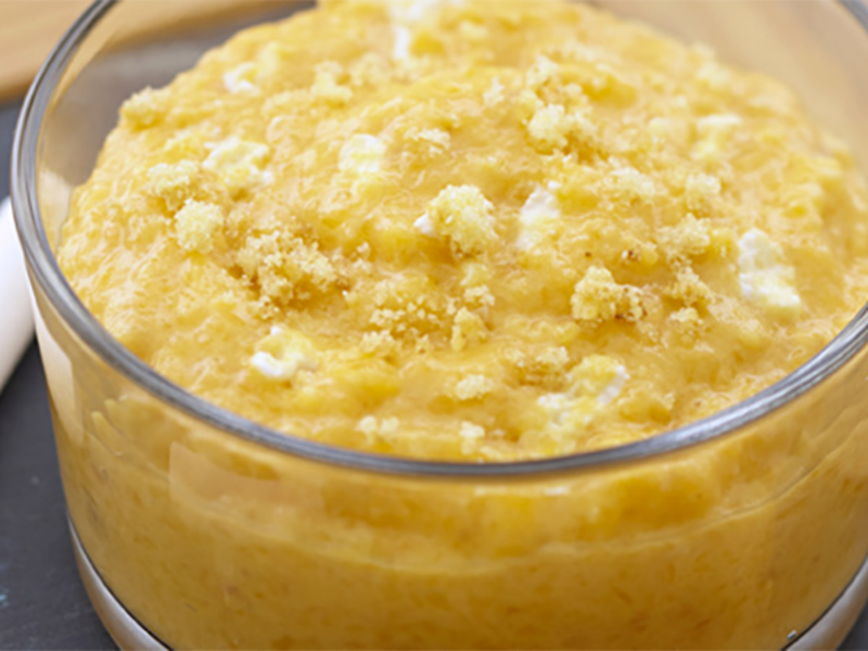 Compote de mangue, fromage frais et madeleine