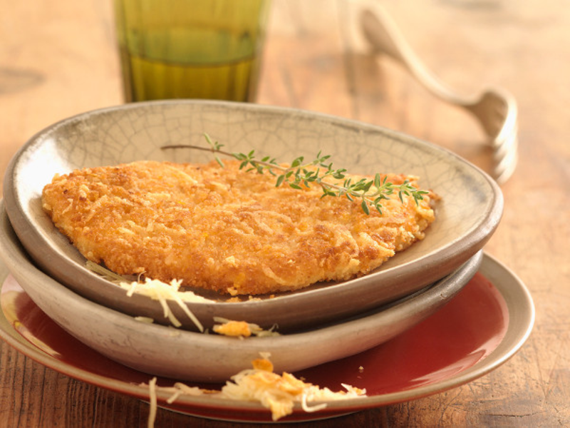 Escalope de poulet panée au fromage