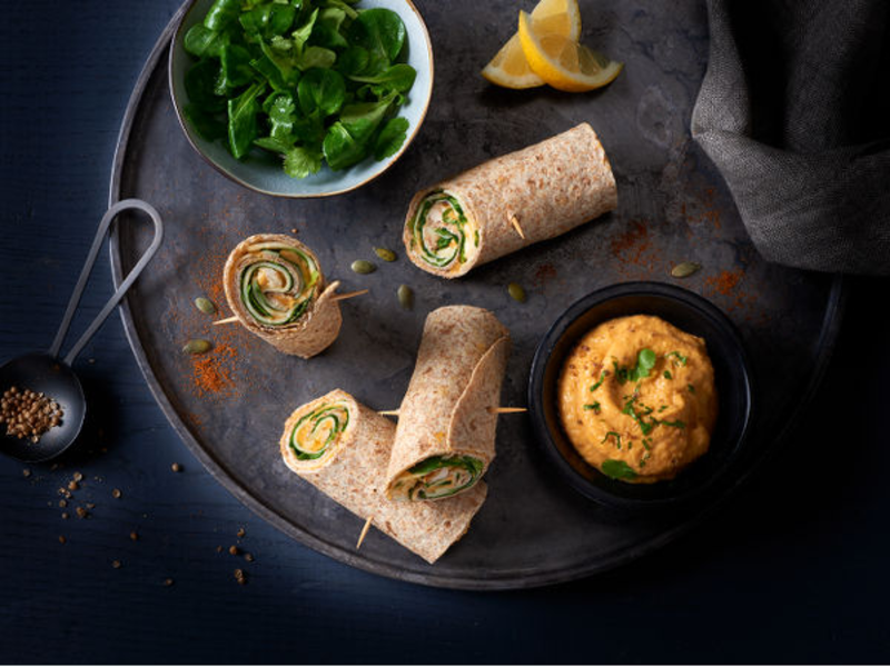 Wrap au poulet, houmous de courge et fromage