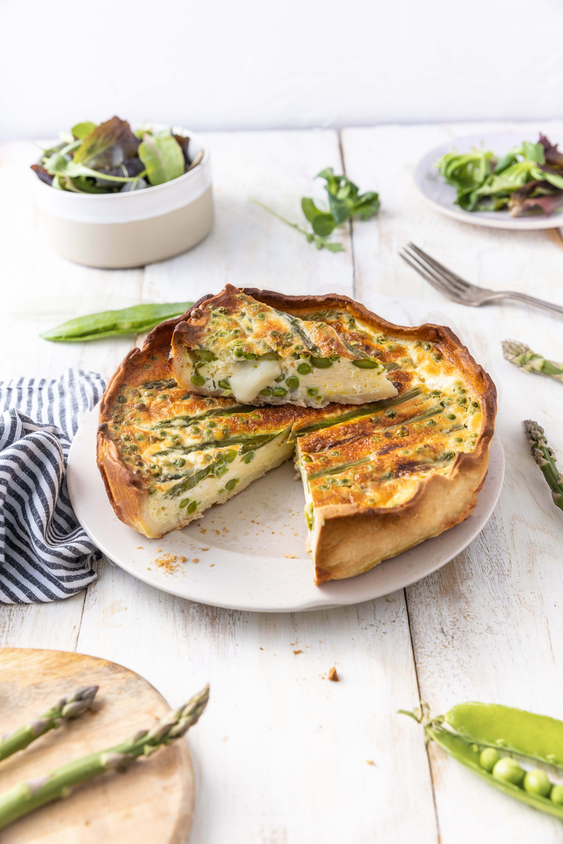 Quiche asperges petits pois et fromage de brebis