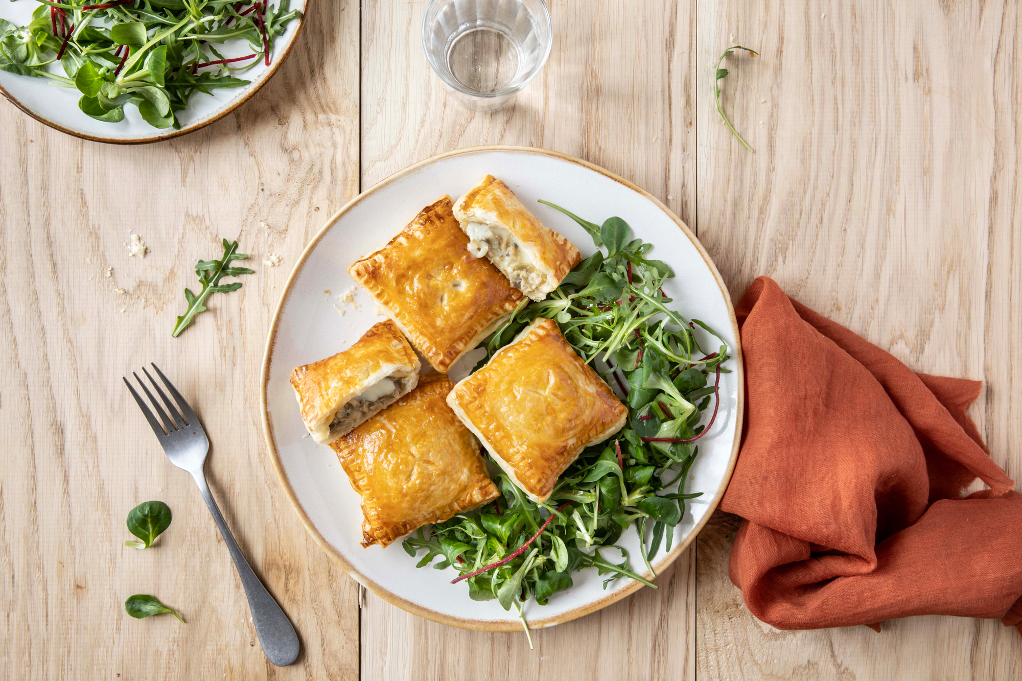 Mini chaussons au fromage de brebis et champignons