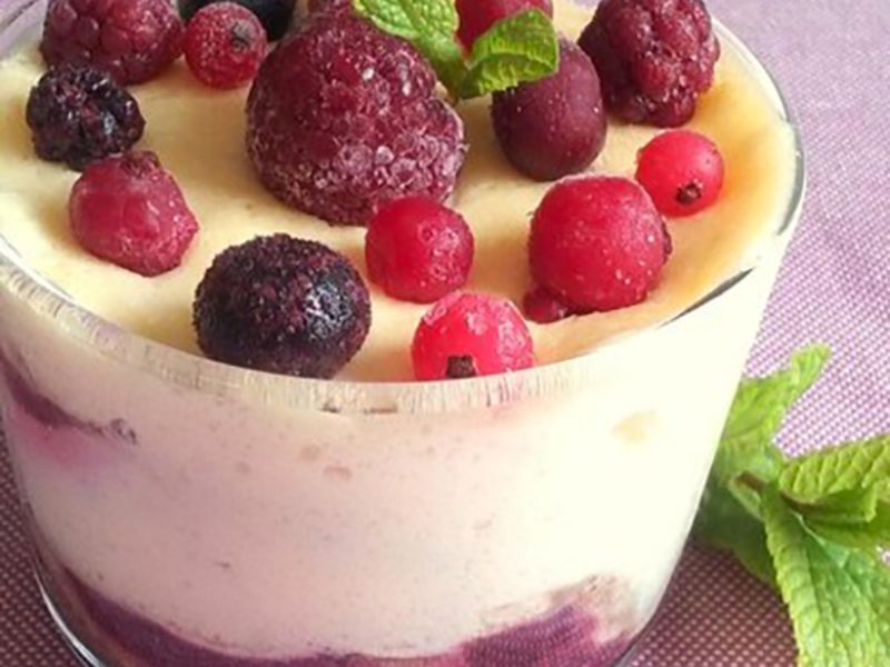 Tiramisu aux fruits rouges et fromage frais