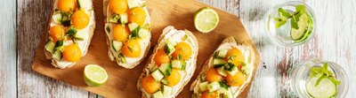 Tartine fraîcheur melon, concombre et fromage frais