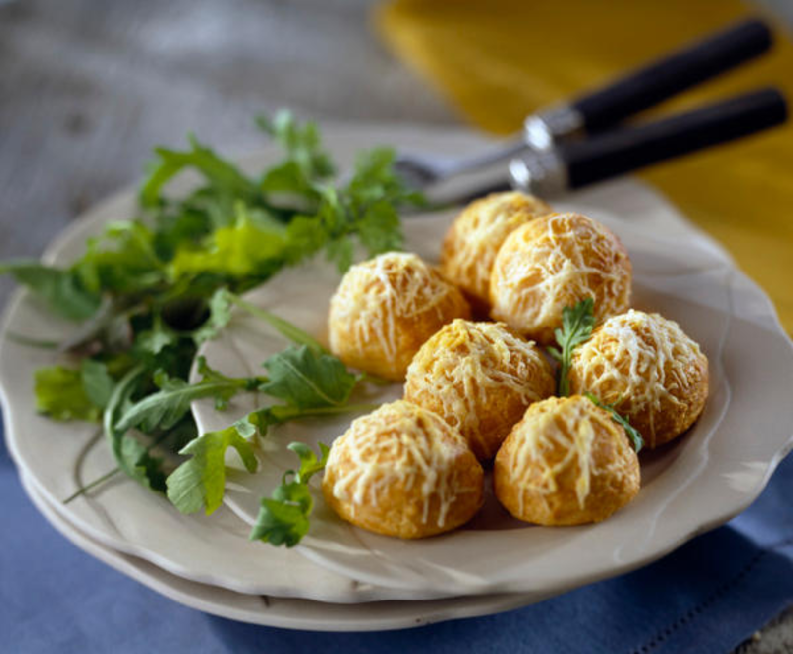 TH06_gougeres-fromage-rape