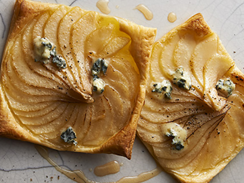 Tarte fine de poires et fromage bleu