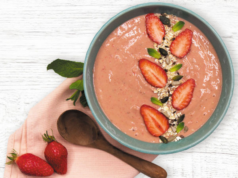 Smoothie bowl fraise-banane au fromage frais