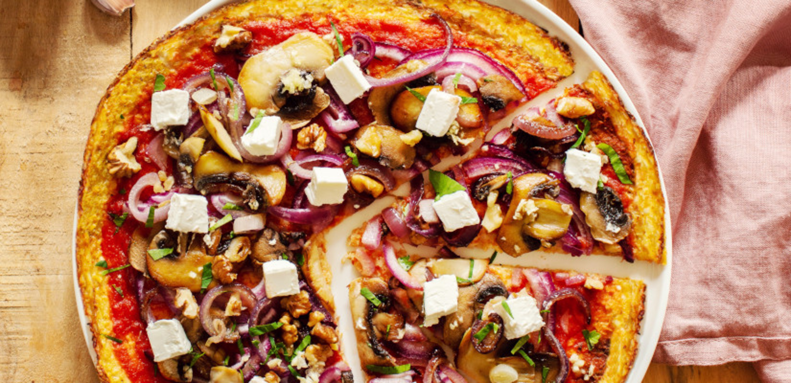 Pizza chou fleur, champignons et Saint Morêt