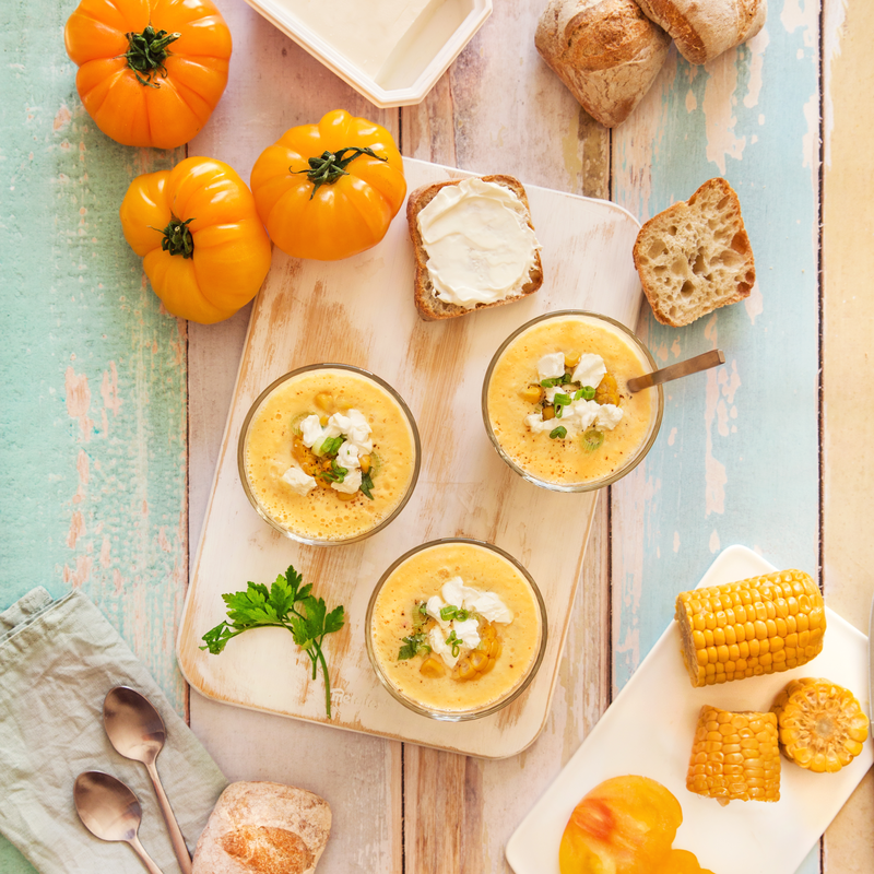 Soupe froide de tomate jaune et maïs