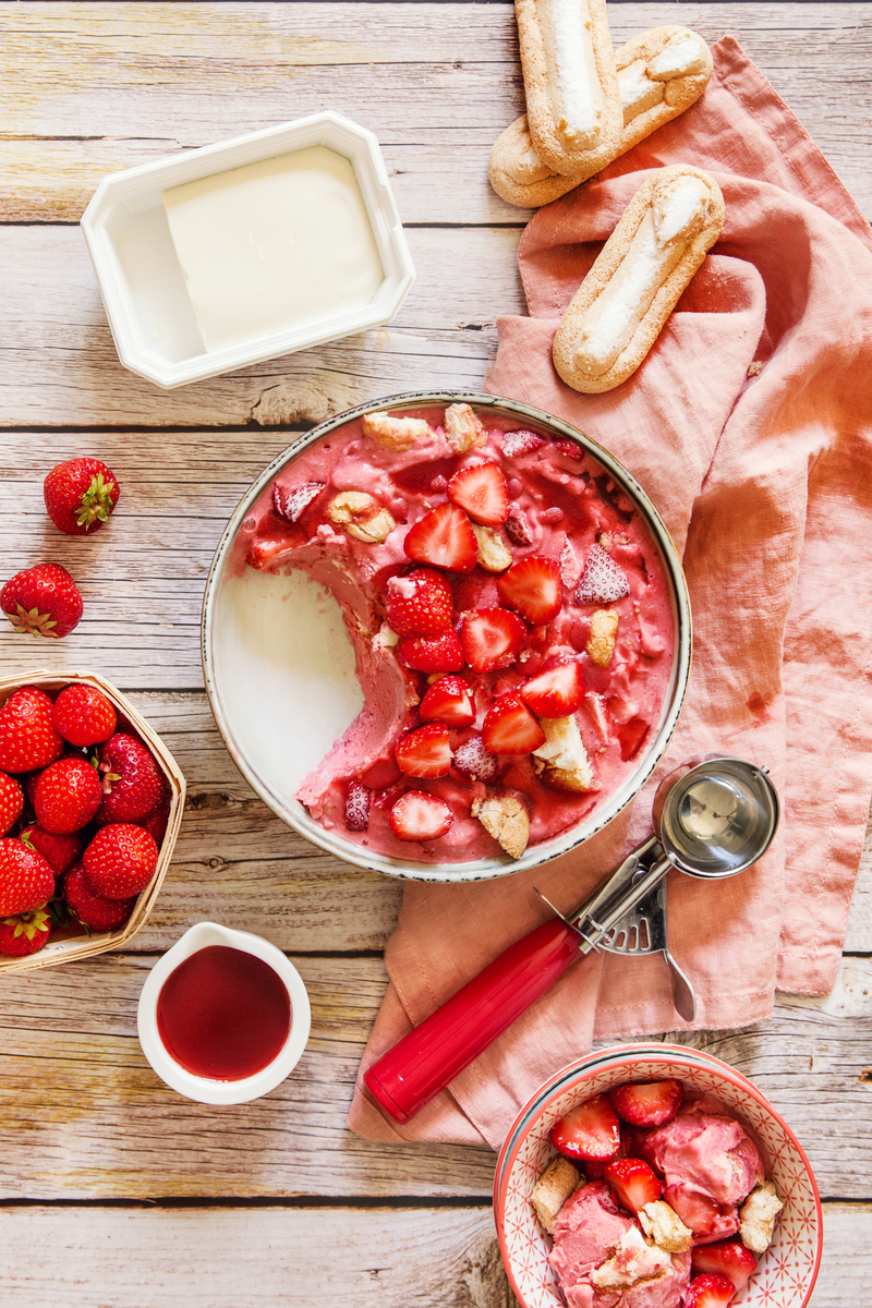 Glace à la fraise (façon charlotte)