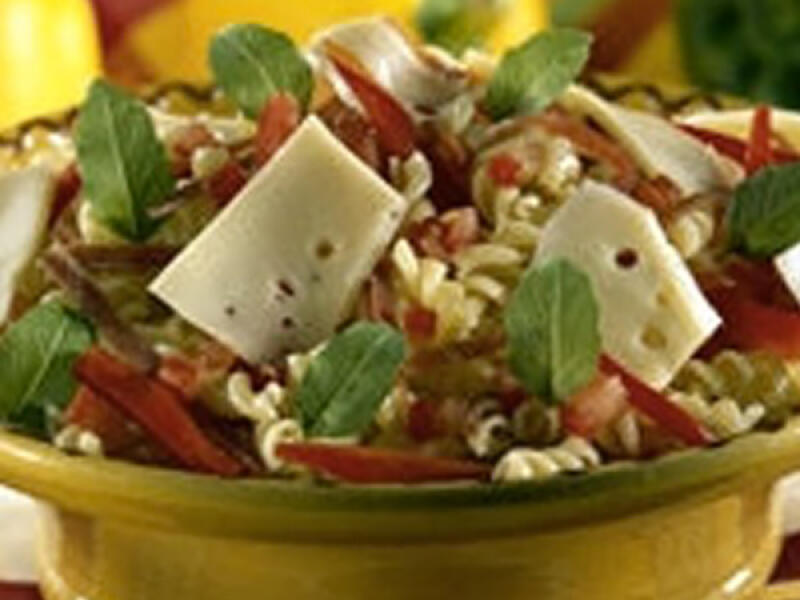 Salade de torsades au basilic et au fromage