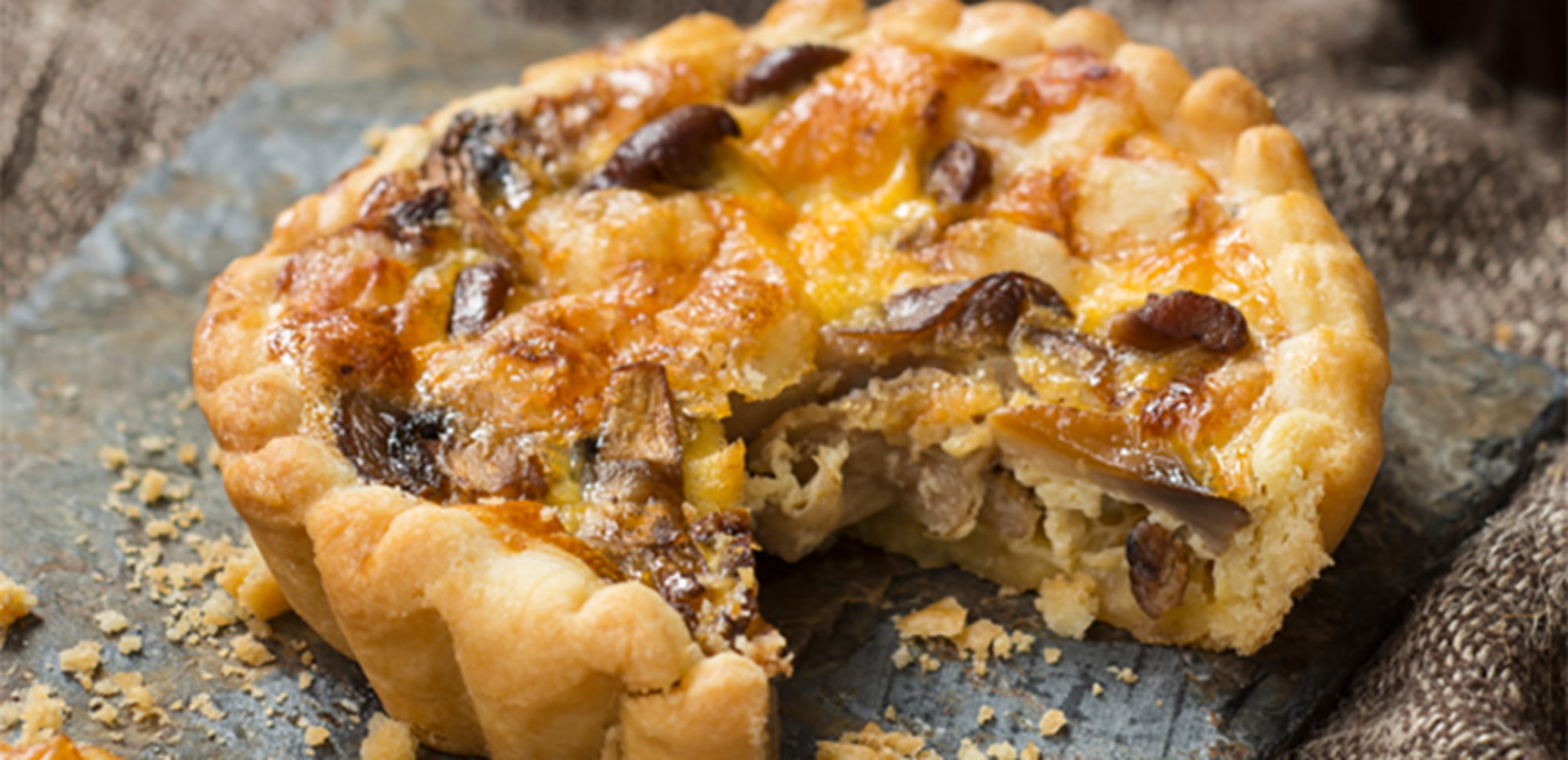 Quiche aux champignons des bois et au fromage