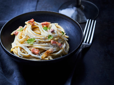 Spaghetti aux lardons et sauce au bleu