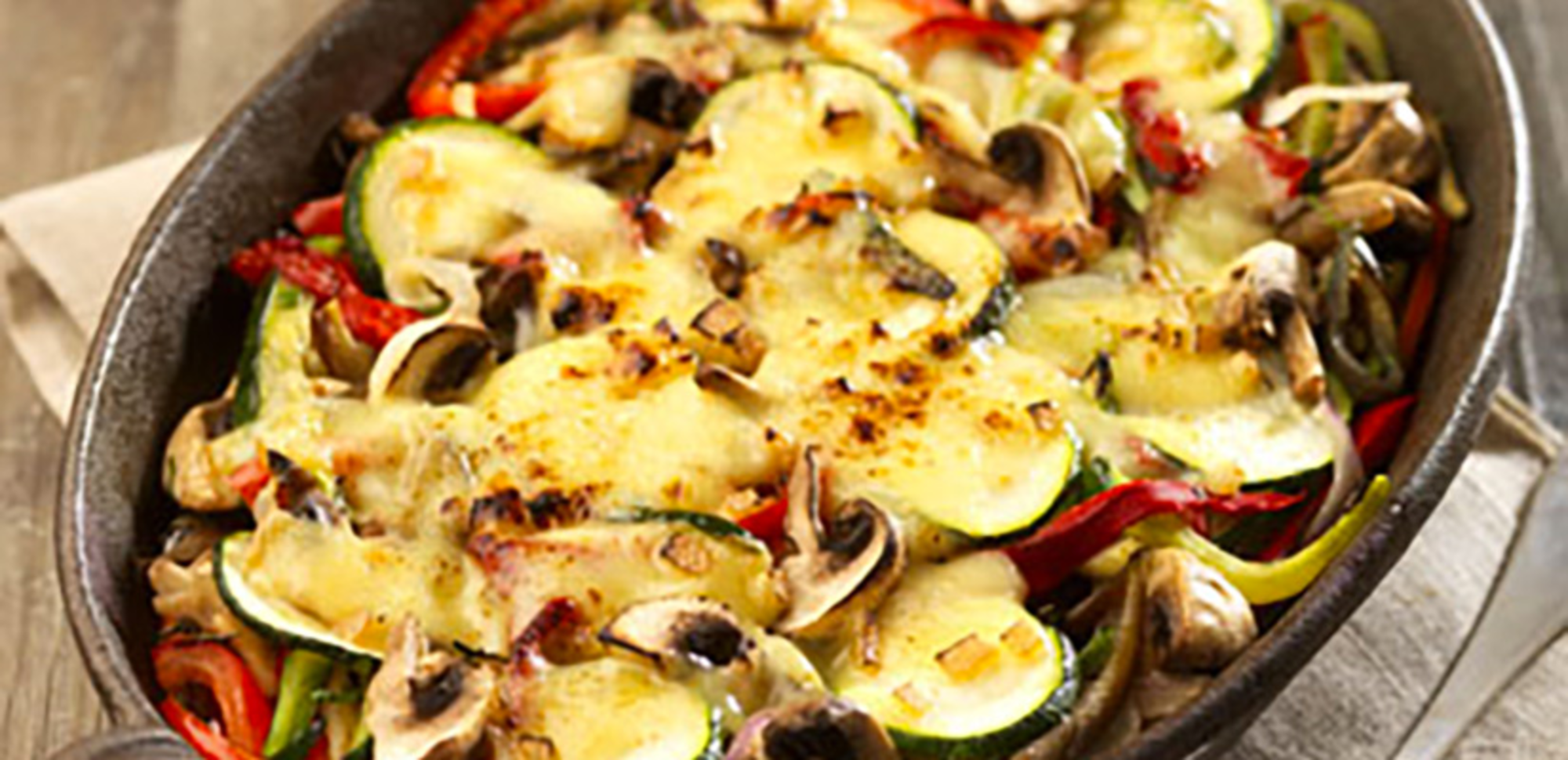 Gratin de légumes d'été au fromage à raclette