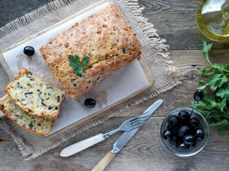 Cake au fromage et olives noires