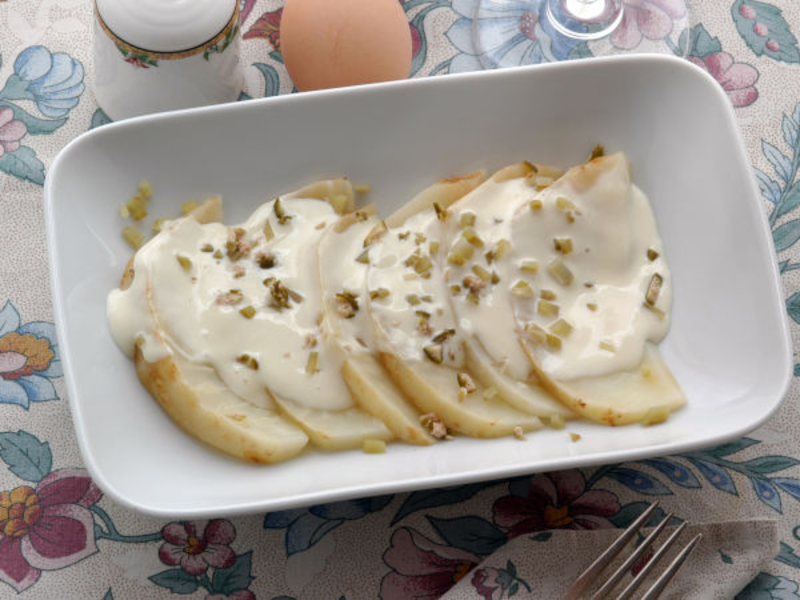 Navets nouveaux, crème de fromage frais aux herbes