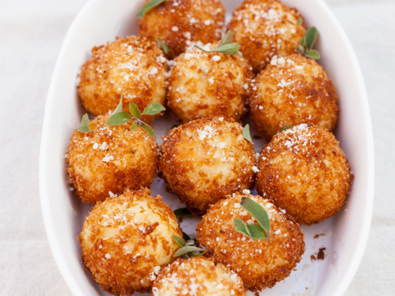 Boulette de riz au fromage (arancini)