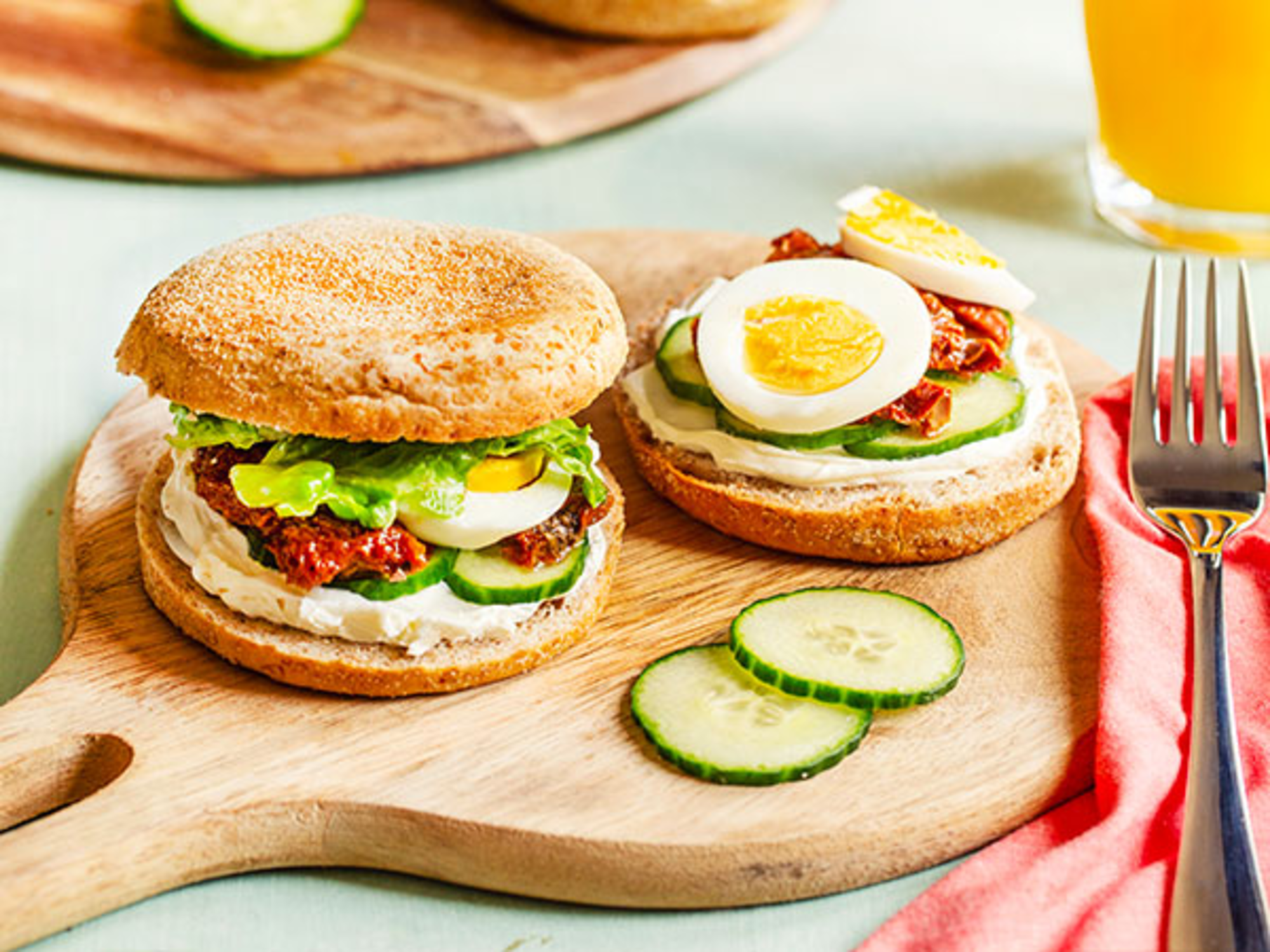Sandwich muffin anglais au fromage frais