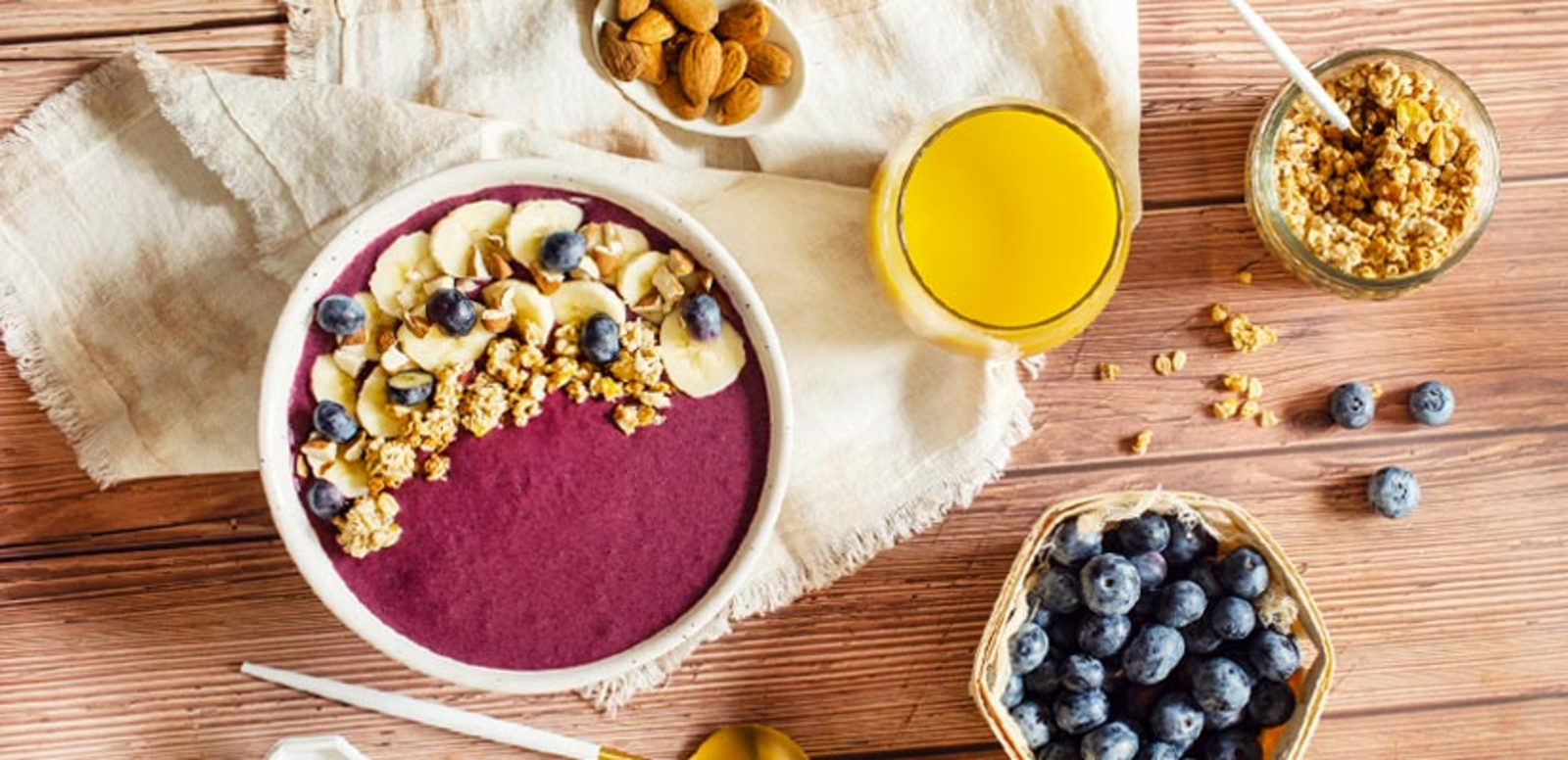 Smoothie bowl myrtilles