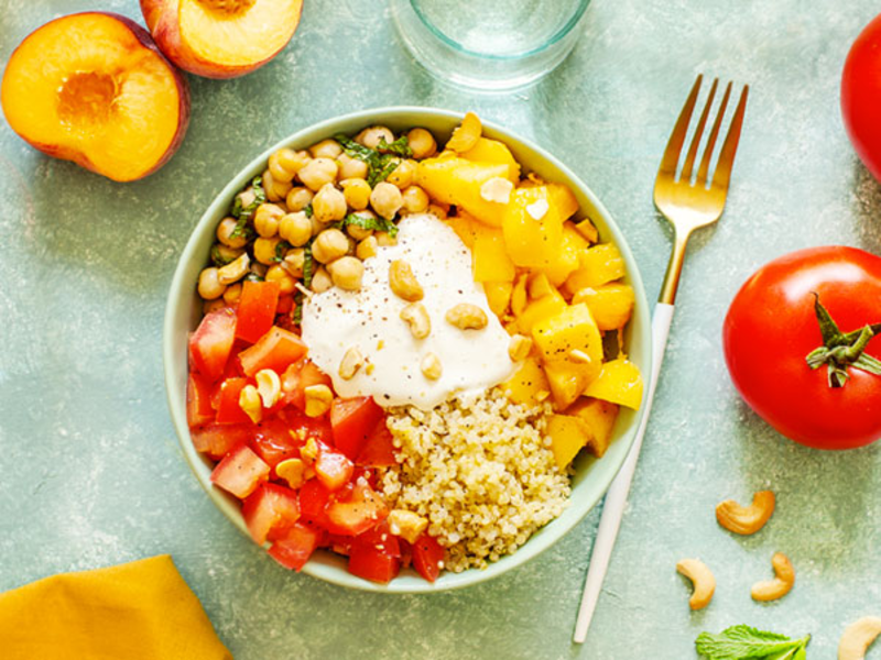 Buddha bowl d’été sauce au fromage frais