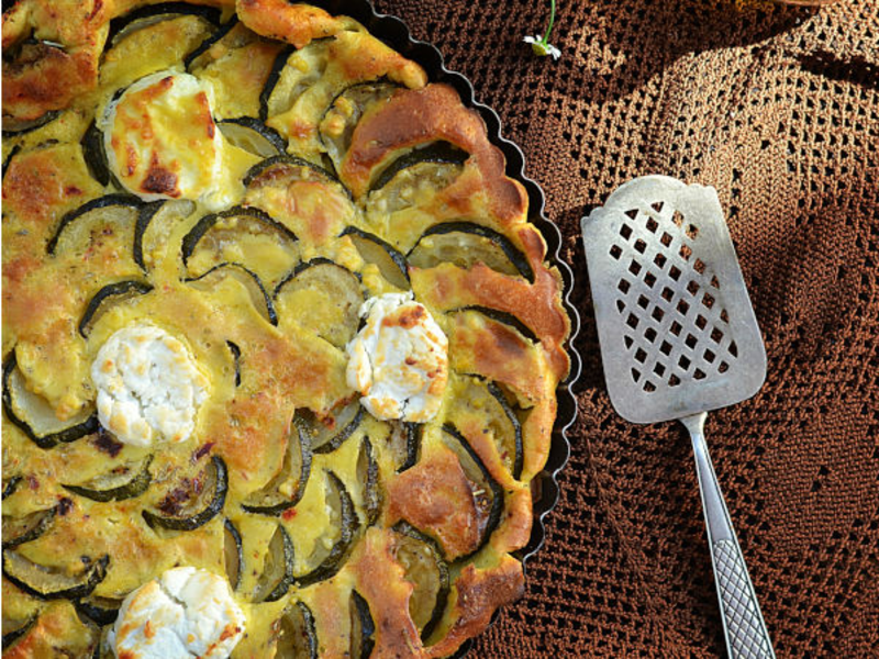 Tarte feuilletée courgette, chèvre et piment d'Espelette