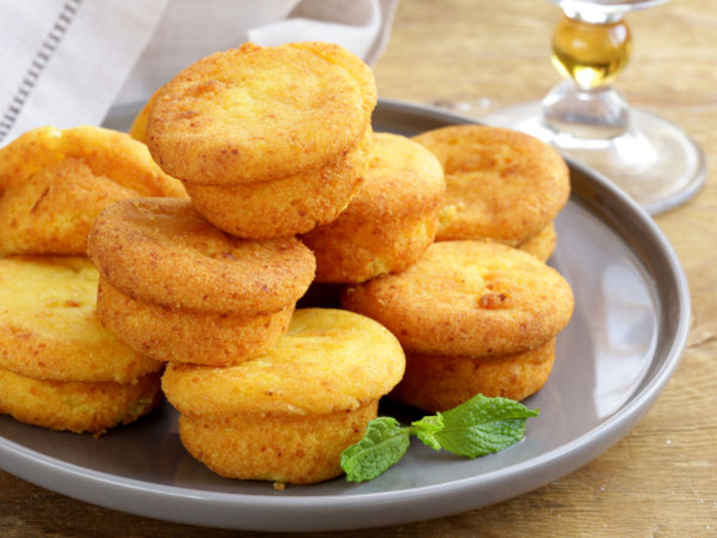 Bouchées apéritives au fromage et aux herbes