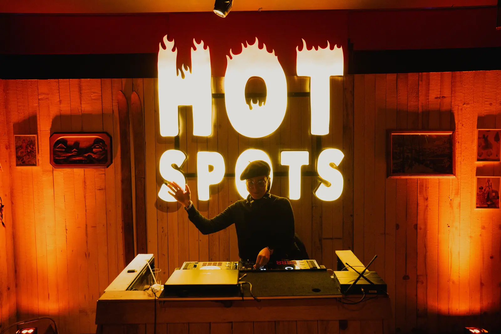 Bar Hot Spots RichesMonts