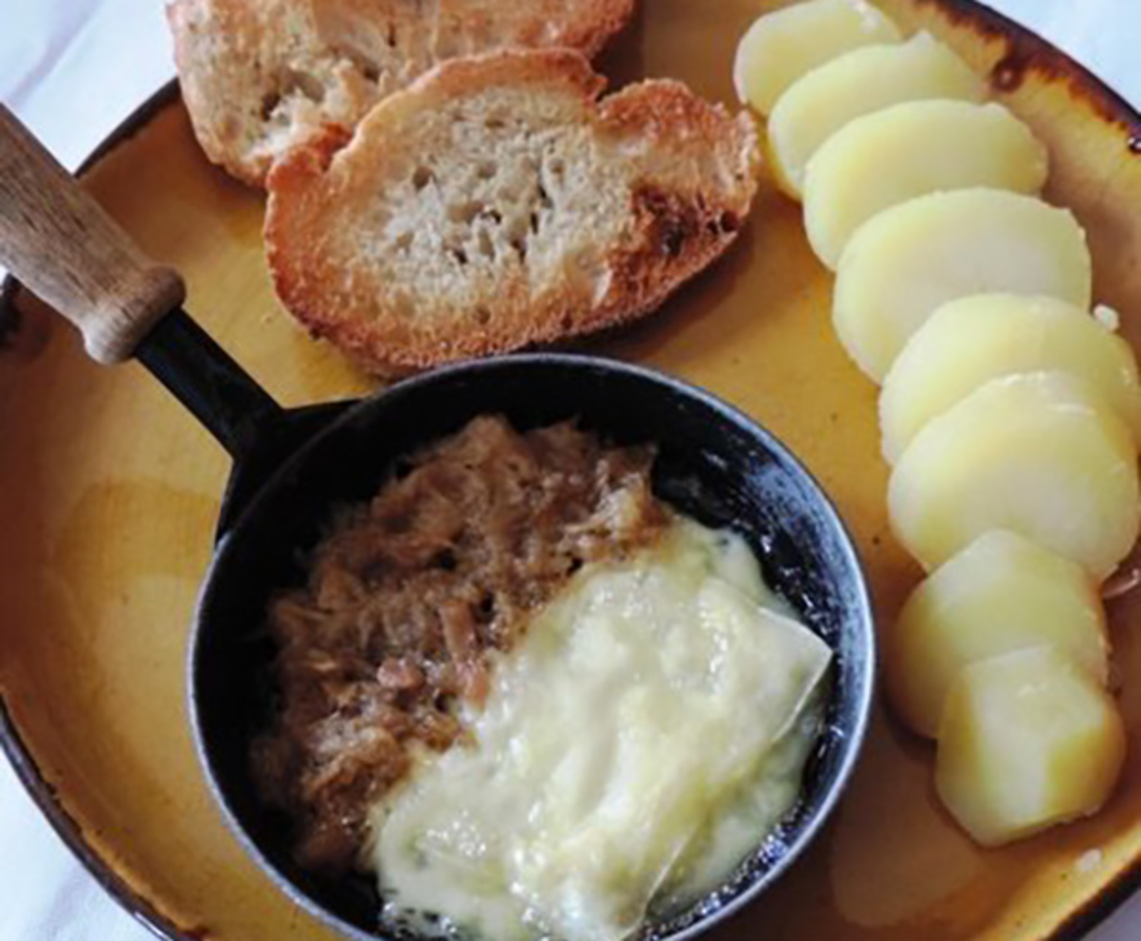 TH06_raclette-et-rillettes-chaudes.jpg