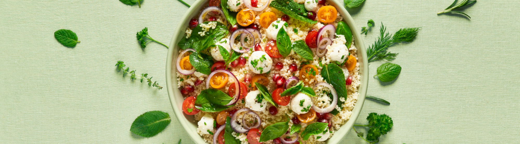 Taboulé à la tartinade végétale, tomates cerises et herbes fraîches