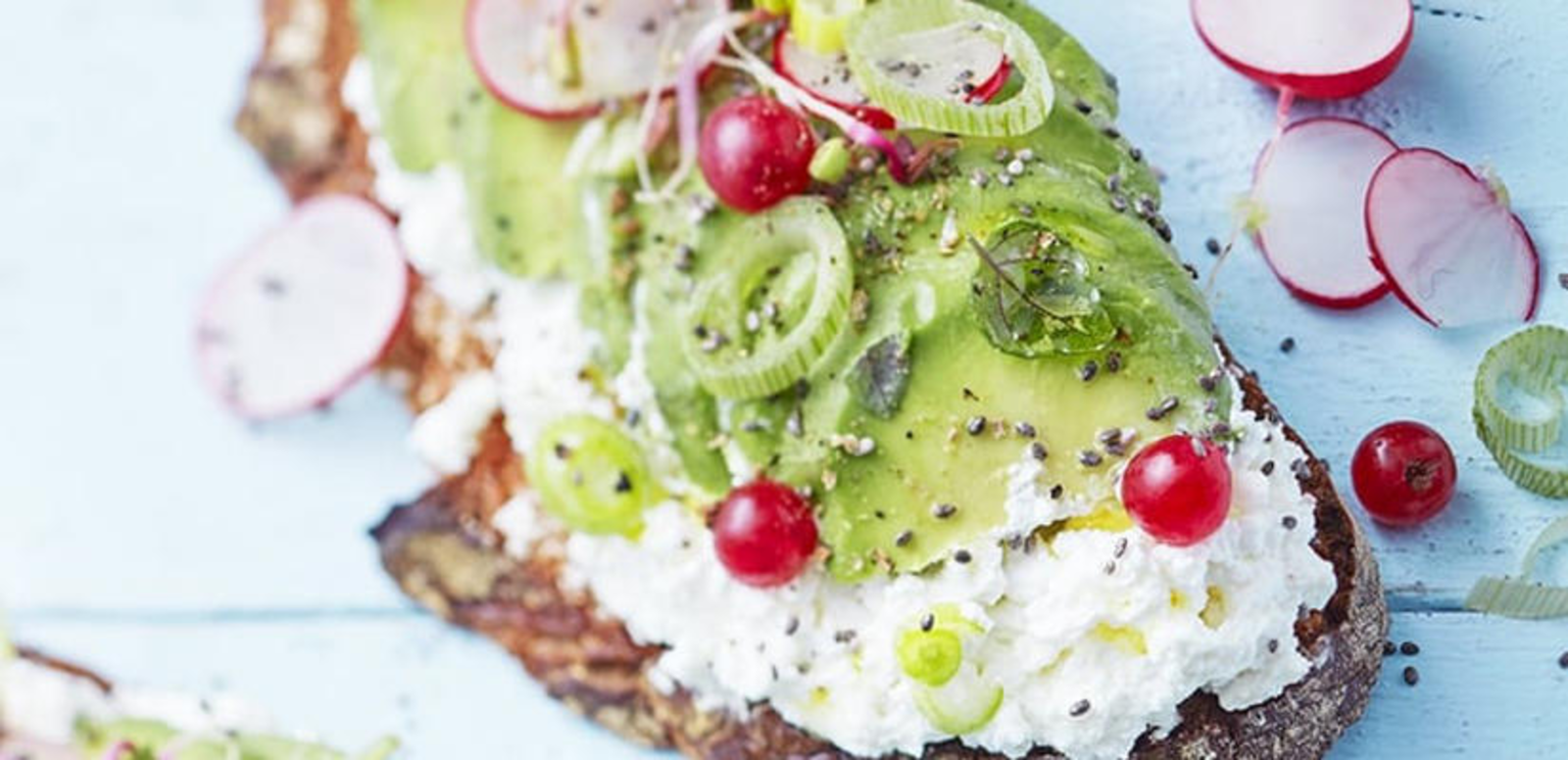 Toast avocat chèvre