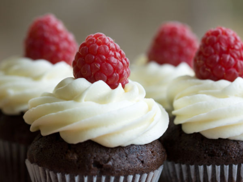 Cupcakes au chocolat et glaçage au fromage frais