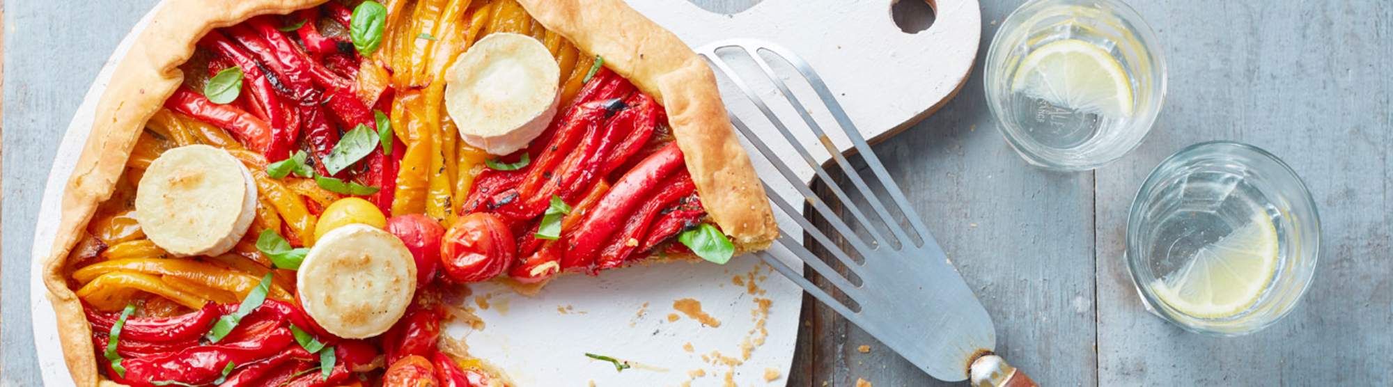 Tarte rustique aux légumes du soleil et fromage de chèvre