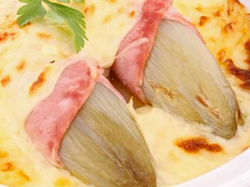 Endives au jambon et béchamel gratinées