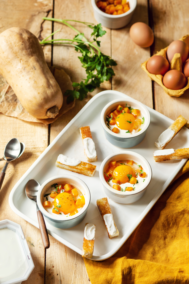 Oeufs cocottes, butternut et fromage frais