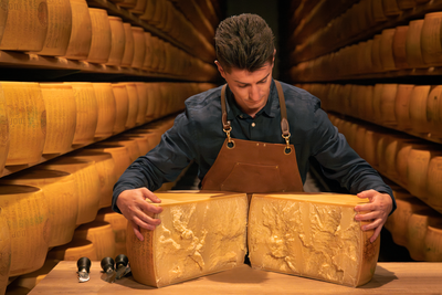 PARMIGIANO REGGIANO  SPLIT WHEEL 2