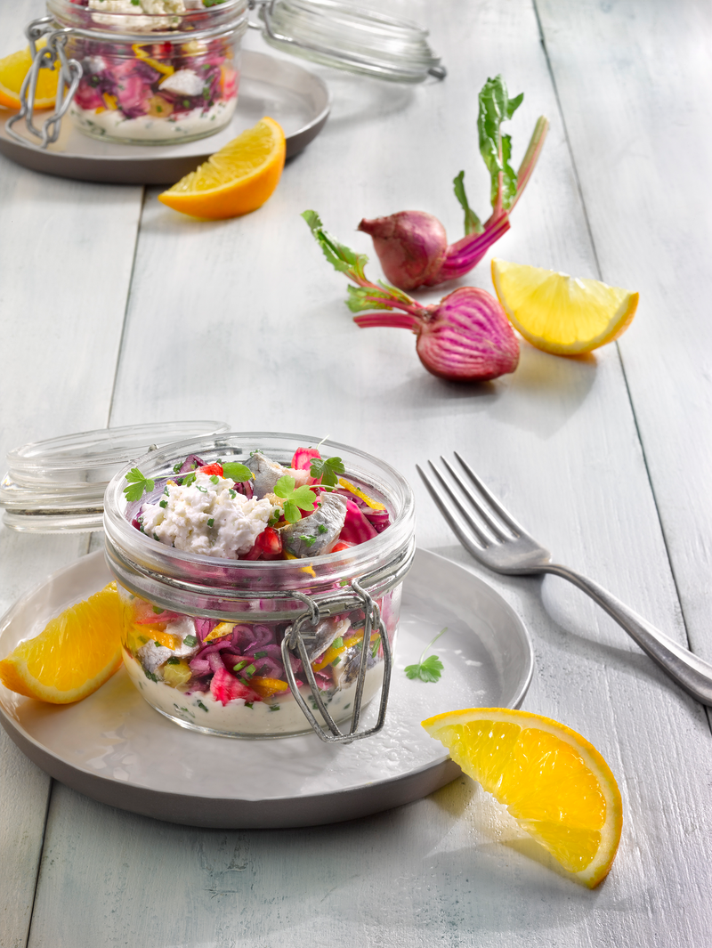 Salade de crudités au hareng et fromage ciboulette & échalotes