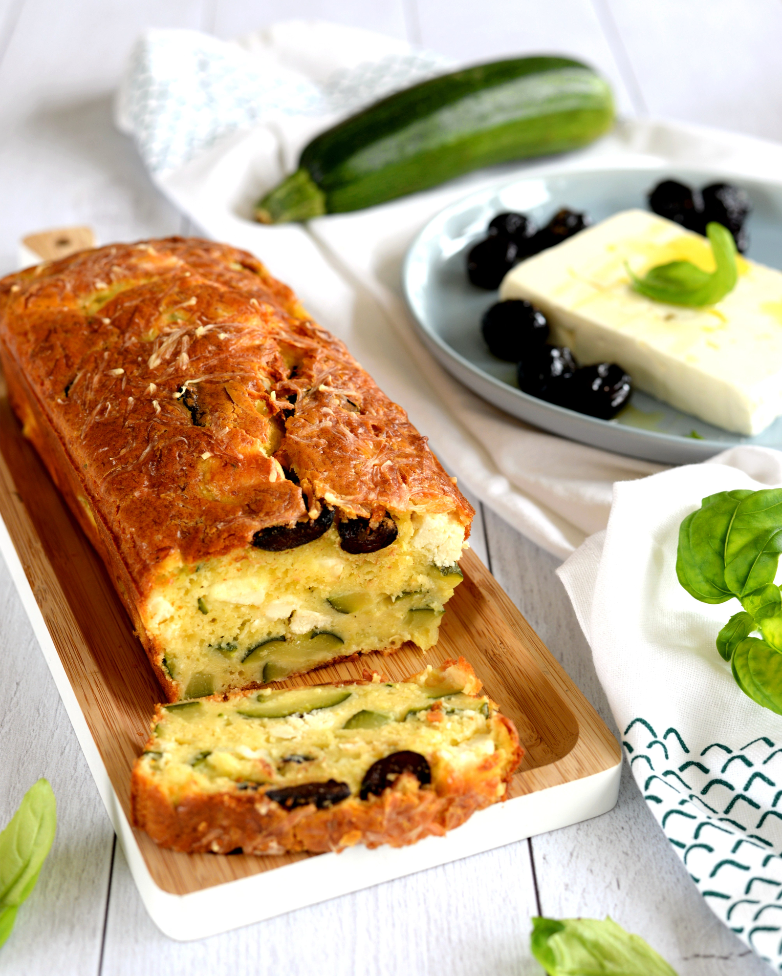 Cake courgettes feta olives